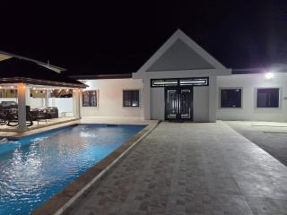 Happy Dolphin Villa - 0