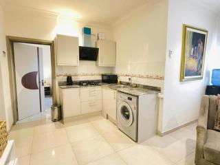 Light, modern apartment in Ikoyi - 4