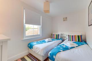 35 Stradbroke Road - 1