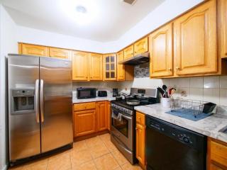 Charming Room with Shared Space close to NYC - 8