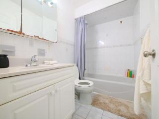 Charming Room with Shared Space close to NYC - 7