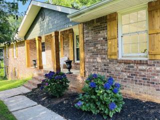 The Marietta Haus - 9