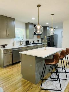 The Marietta Haus - 3