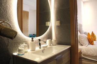 Elegant, Cozy Apt with Pools - 7