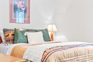 Exclusive Attraction Ticket Prices! Beautiful Views, Hot Tub & Resort Perks! - 1