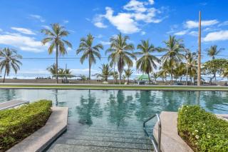 Oceanfront 3-BR Condo with Stunning Views - 8