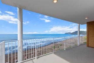 Oceanfront 3-BR Condo with Stunning Views - 6