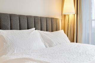 Modern Studio CBD Prime Location - 5