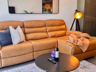 Sky-High Luxury Over The Gabba City Views Pool - 2