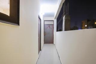 OYO 62106 Hotel Royal Residency - 5