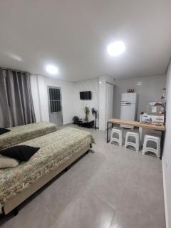 Kitnet da Treze - 600m da Praia da Enseada - 8