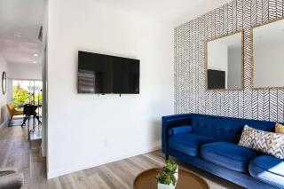 Luxury 4BR Getaway Minutes from DTLA Hotspots - 8