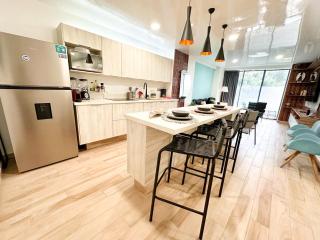 Zuhause Apartments 5th AV - 5