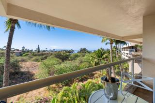 King Studio with Pool, Split AC, Across Kamaole II Beach Park - 6