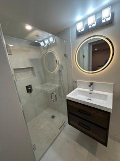 1-Bedroom 1Bathroom Entire Unit closer to Fairview Mall & Waterloo Airport - 2