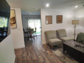 That cute house on Emerald! - 1