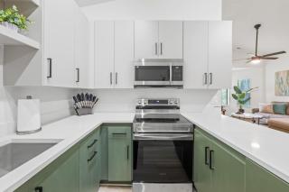 Third Floor Walk Up Pet Friendly Condo in Lake Wylie - 6