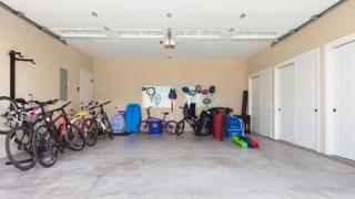 SWEET ESCAPE Stylish KaMilo 3BR Home with Private Beach Club Bikes - 6