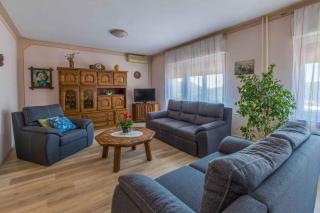 Three-Bedroom Apartment in Crikvenica XII - 6