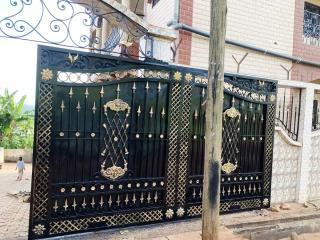 2 bedrooms, 1 living room in Chapelle Liboudi Yaounde - 5