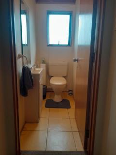 cliff top house guest rooms - 3