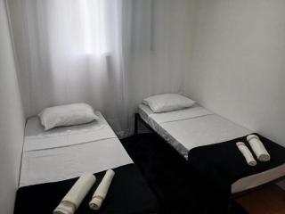 Apartamento com piscina e garagem privativa - Londrina - 2