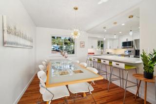 Luxury Retreat near beaches, 12 miles to Seattle - 4