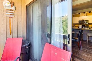 1 Mi to Brian Head Resort! Mtn-View Gem with Shuttle - 2