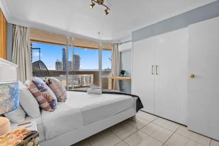 Beachfront 3BR Oasis with Views - 3