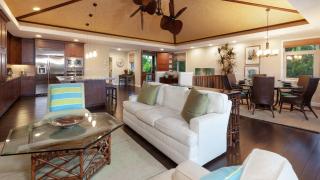 SUNSHINE OASIS Sunny 4BR in KaMilo Closest to Community Pool - 2