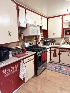 CYH0822 - Pinter Pines Retreat home - 8