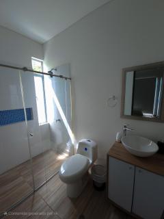 Casa de Descanso con Piscina y Jardín Ricaurte - 1