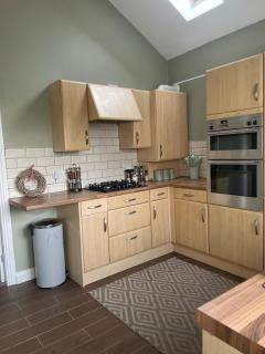 Newcastle Pet friendly 1 bed drive garden 10m city - 4