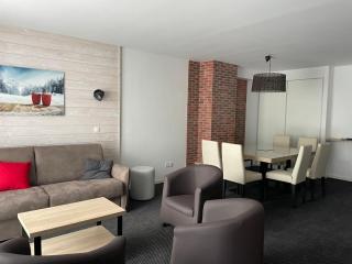 Gourette - Appartement 8 pers, piscine, animaux admis - FR-1-860-16 - 0