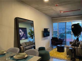 Bosque Cósmico en la ciudad - 0