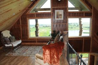 Fabulous Family Getaway with a Private Pond and Amazing Countryside Views in Anita, Iowa - 7