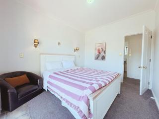 Cosy 6BR & 6BA Redwoods Lodge upto 14 People - 4