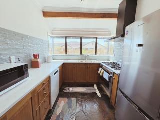 Redwoods Lodge - 6BR & 6BA - Large Groups - Free Parking - 5