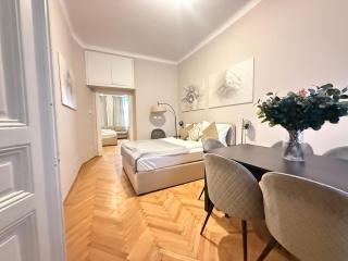 Close to Stadthalle I 5 Min to Lugner City - 6