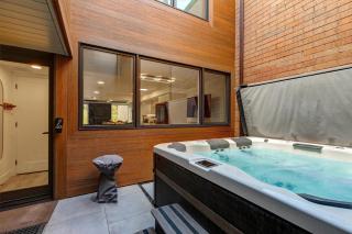 1673 Park Avenue condo - 5