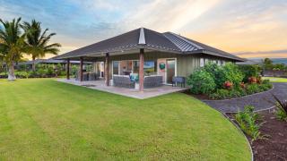 STARRY NIGHTS Dreamy 4BR Ainamalu Home with Mountain View - 1