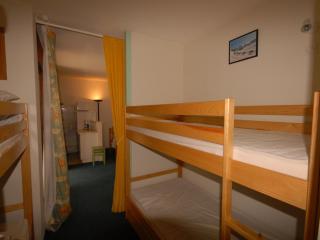 Studio cabine 6 pers à Gourette avec animaux admis - FR-1-859-28 - 1