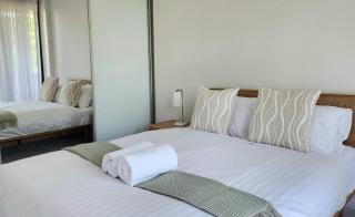 Luxury Newly Furnished 2BR Apartment in Barton - Hosted by Canstay - 8