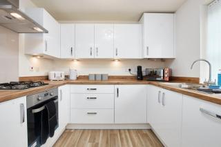 Central Coventry Stay, 3BR, Sleeps 9, Free Parking - Canley - 7