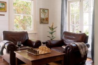 Lumsden Cottage Dolls House - 6