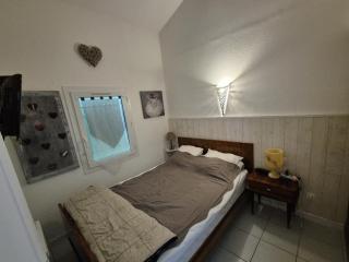 Maisonnette avec jardin et accès piscine - FR-1-194-315 - 8