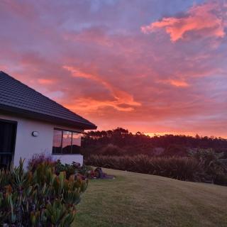 Okura River Estate Getaway - 6