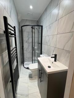 Cosy 2 bedroom Home-Birkenhead-Sleeps 4 - 4