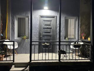 Central Cozy Apartment near Bagrati Cathedral - 0