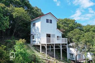 ist villa 04 Ocean Escape Sleeps 3 - 0